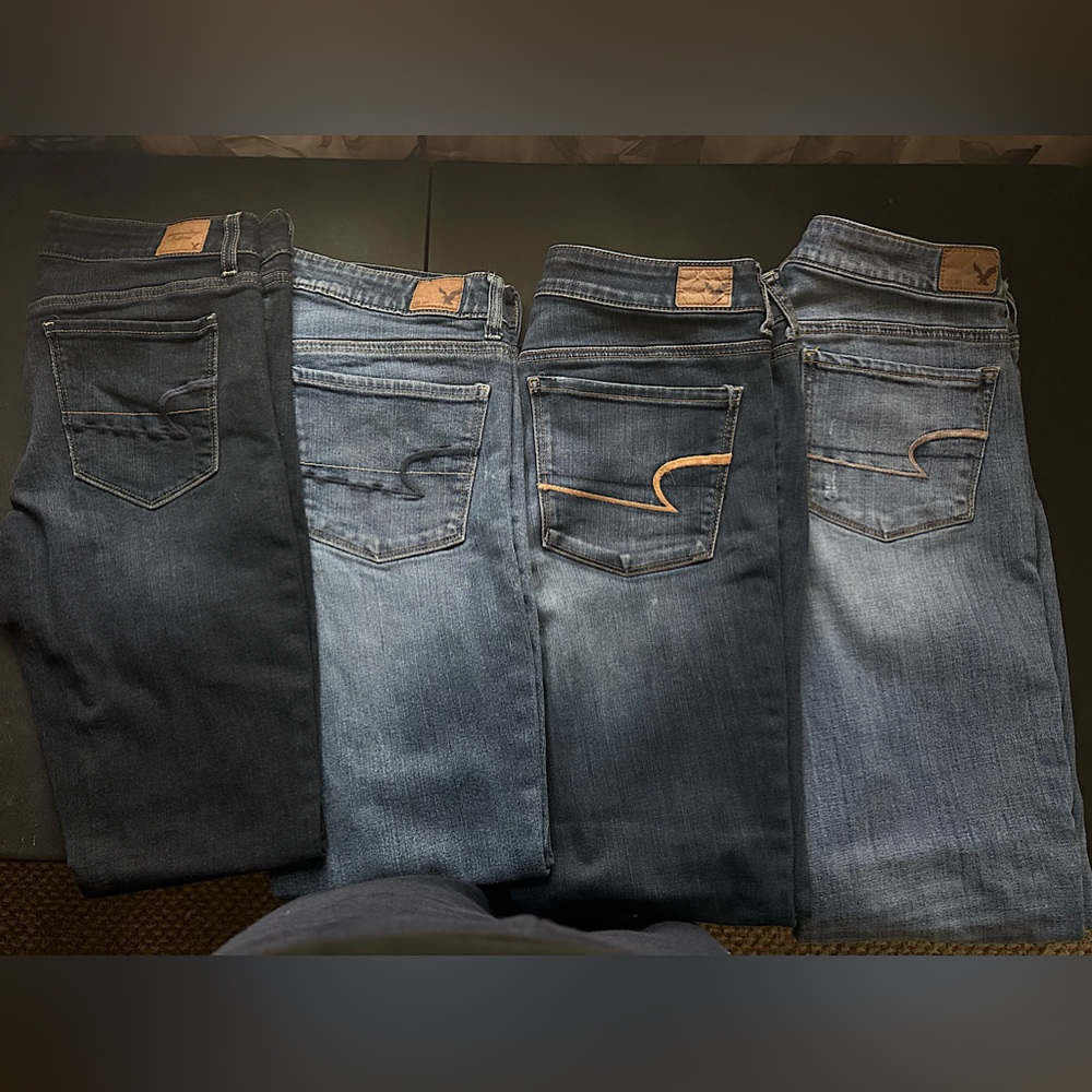 Women’s American Eagle Jeans Size 14
